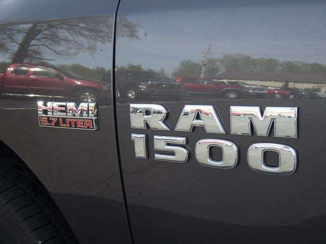 RAM Ram Pickup 1500 2015 photo 11